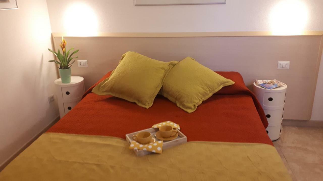 Holidayfever Alghero Bagian luar foto