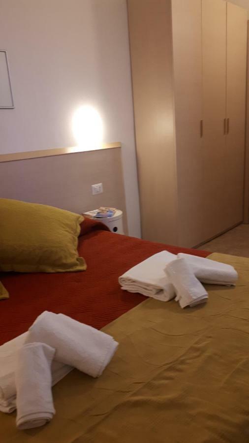 Holidayfever Hotel Alghero Bagian luar foto