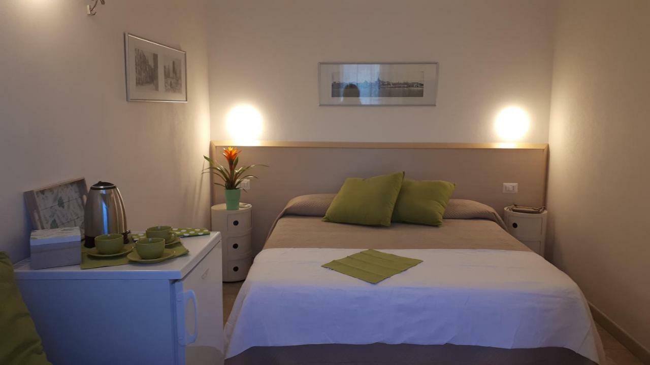 Holidayfever Hotel Alghero Bagian luar foto